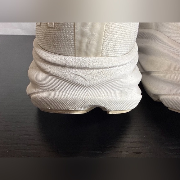 Hoka One One Clifton 9 White Women’s Running Shoes Lace-up Size 6B - Picture 11 of 13